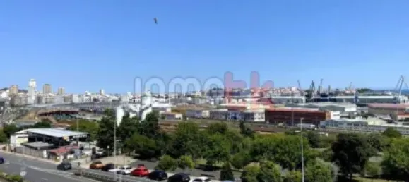 3 chambres Appartement à A Coruna, Spain No. 182639 9