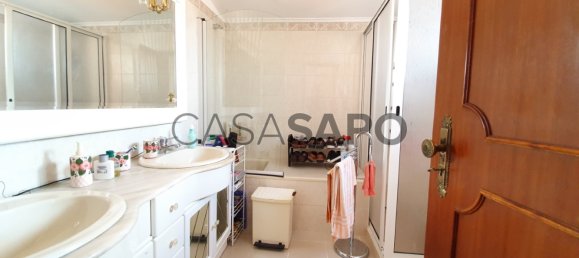 4 bedrooms House in Funchal, Portugal No. 17228 2