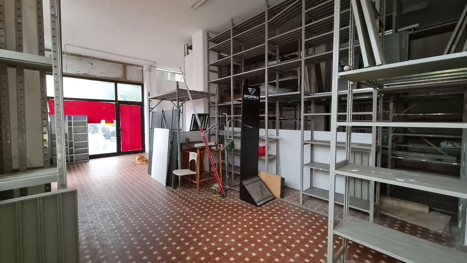 Gewerbliche Immobilie in Arcola, Italy 81m², Nr. 172411