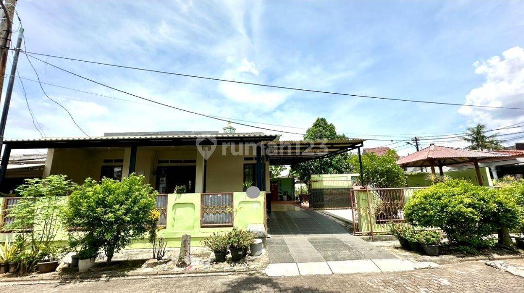 3 bedrooms House in Karang Tengah, Indonesia No. 2452