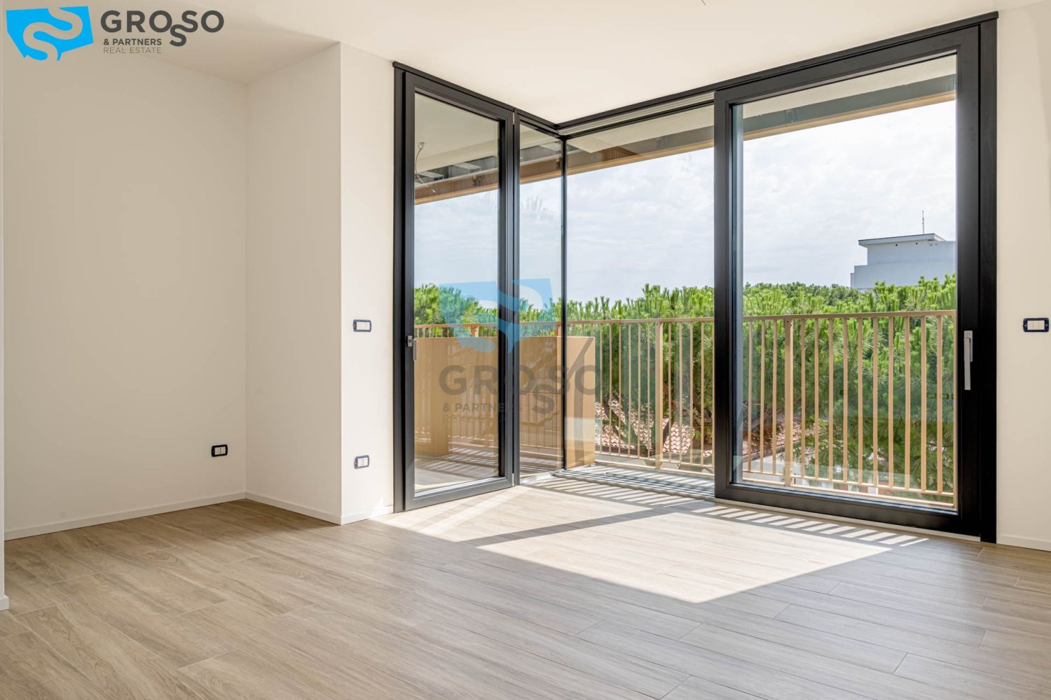 2 bedrooms Apartment in Jesolo, Italy No. 220909