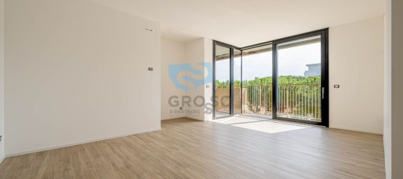 2 bedrooms Apartment in Jesolo, Italy No. 220909 2