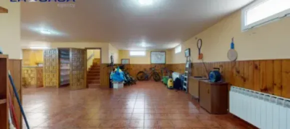 5 bedrooms House in Villarcayo, Spain No. 138777 26