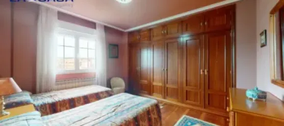 5 bedrooms House in Villarcayo, Spain No. 138777 8