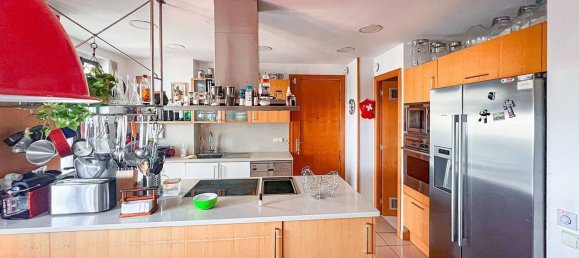 4 bedrooms Apartment in Barcelona, Spain No. 10746 3