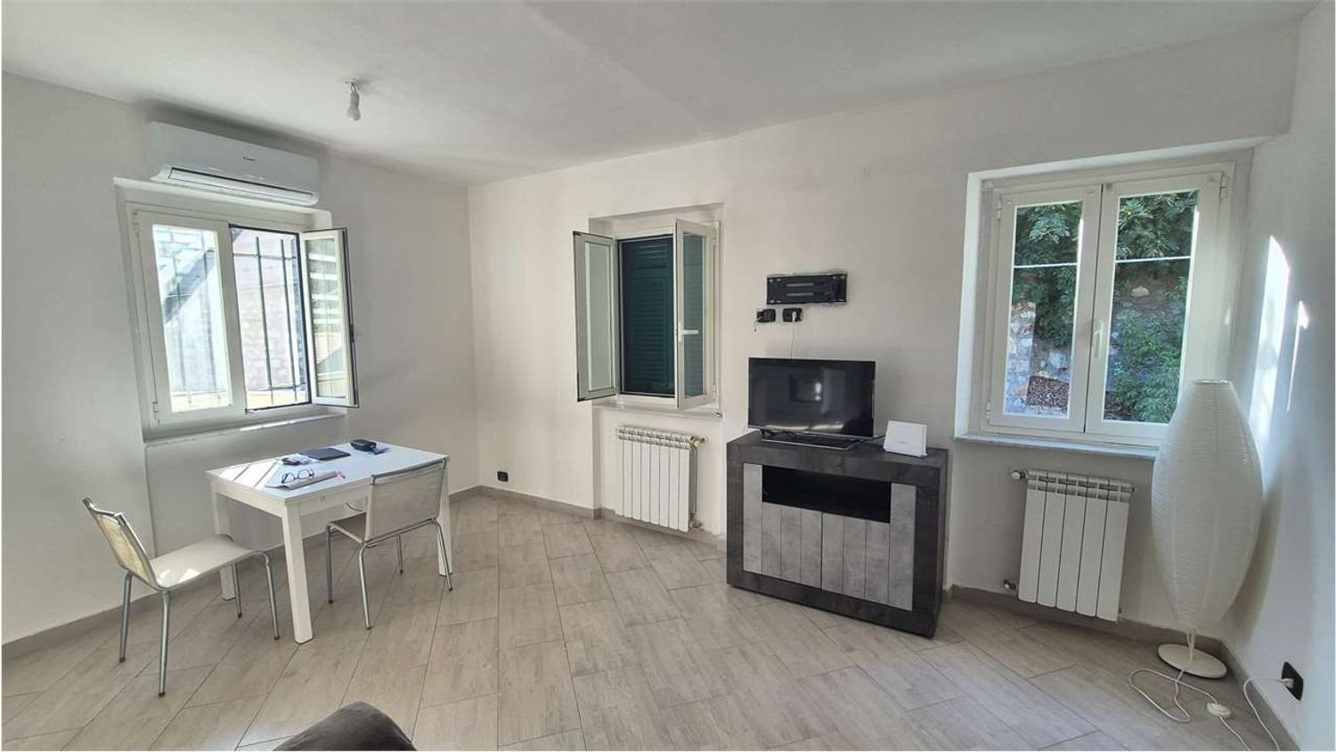 5 Schlafzimmer Wohnung in Genoa, Italy, Nr. 358057