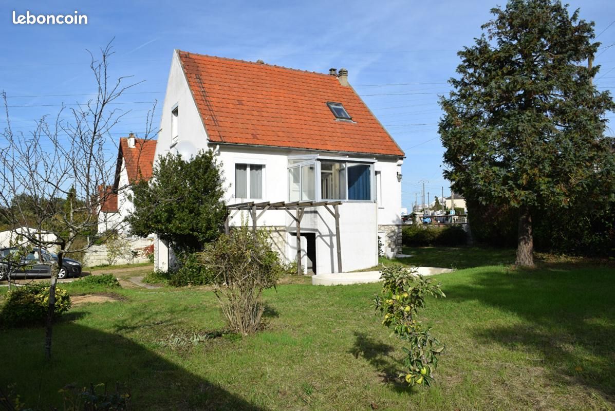 4 Schlafzimmer Haus in Villemandeur, France, Nr. 97512