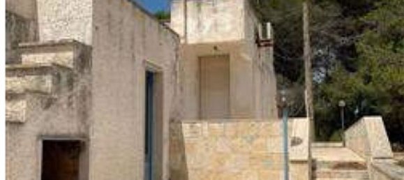 7 rooms Apartment in Castrignano del Capo, Italy No. 185718 2
