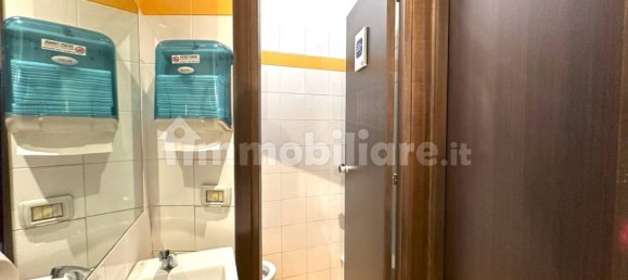 Propiedad comercial de 3 habitaciónes en Rome, Italy No. 121782 17