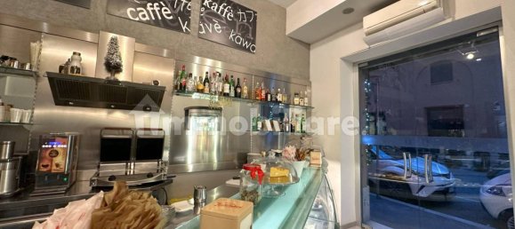 Propiedad comercial de 3 habitaciónes en Rome, Italy No. 121782 11