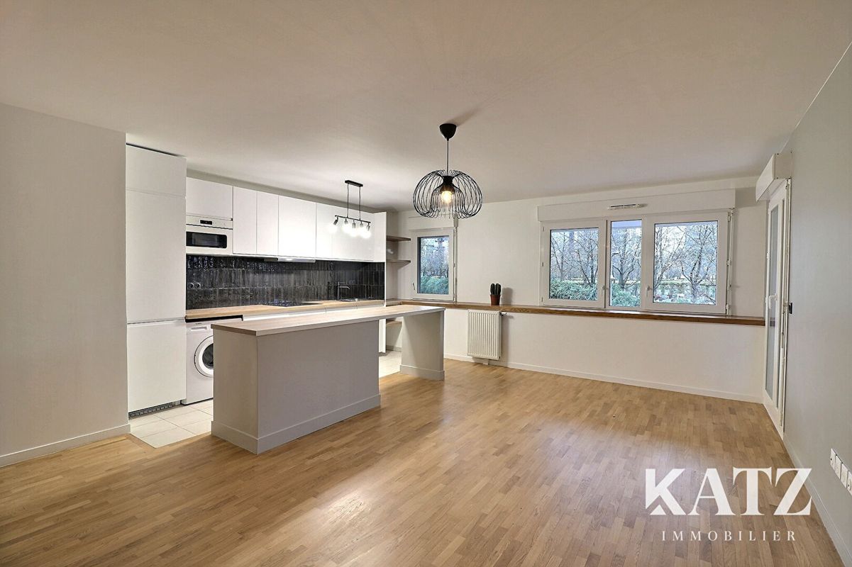 Apartamento de 3 dormitorios en Nanterre, France No. 189580