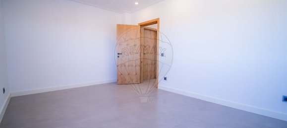 5 غرف نوم منزل في Quarteira, Portugal رقم 33052 2