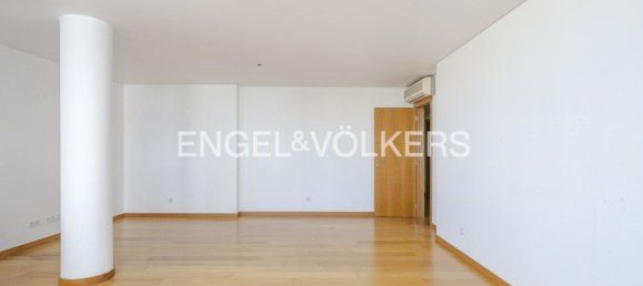 2 bedrooms Apartment in Lisbon, Portugal No. 12166 4