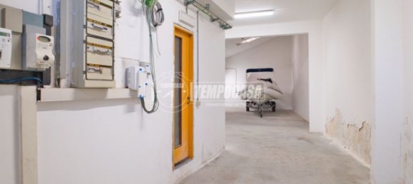 5 rooms House in Novara, Italy No. 305126 5