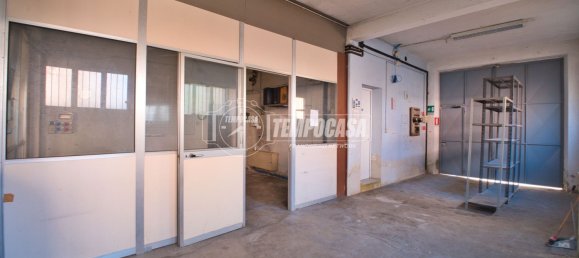 5 rooms House in Novara, Italy No. 305126 37