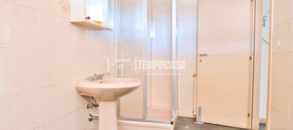 5 rooms House in Novara, Italy No. 305126 22