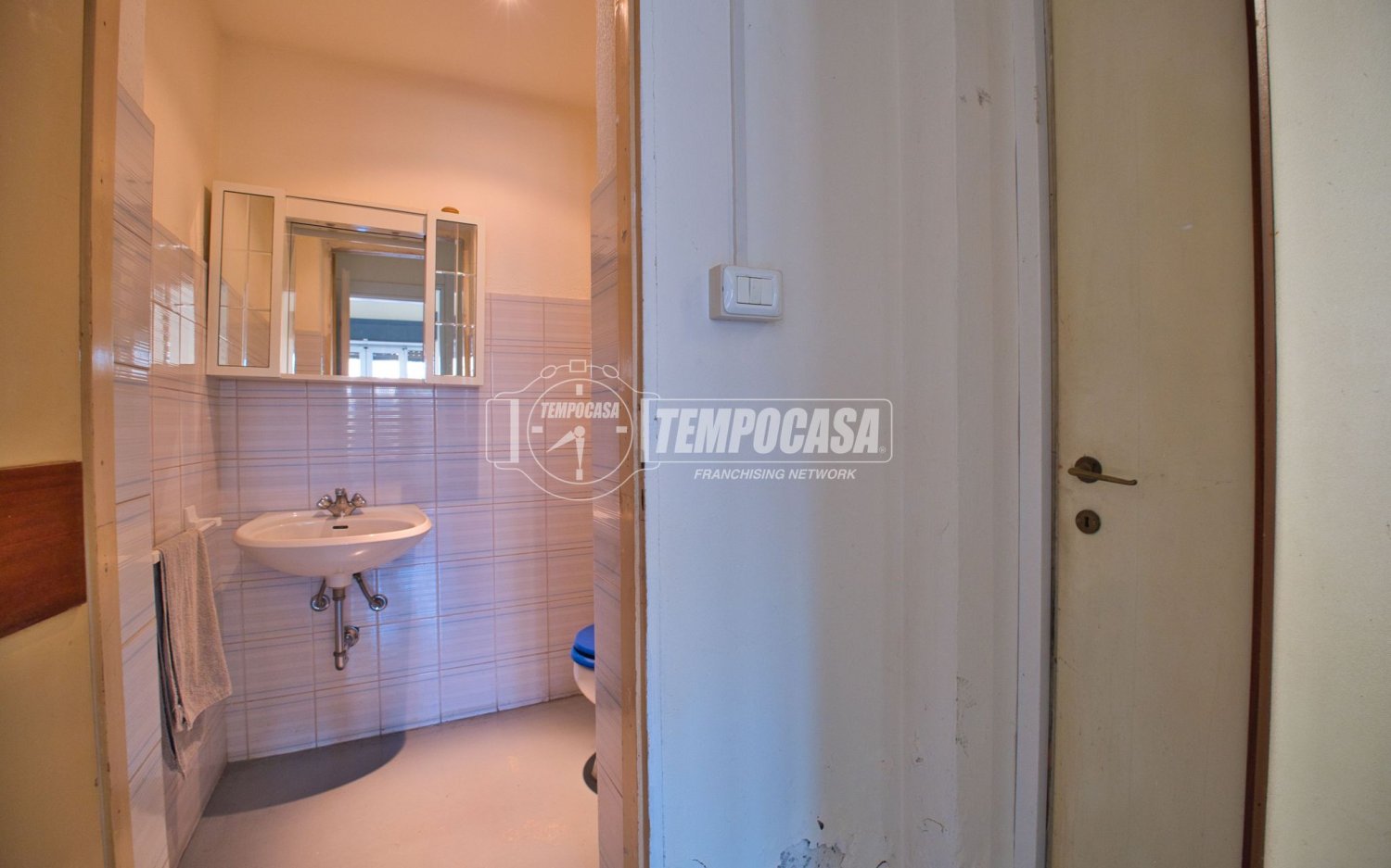 5 rooms House in Novara, Italy No. 305126