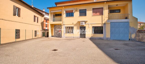 5 rooms House in Novara, Italy No. 305126 7