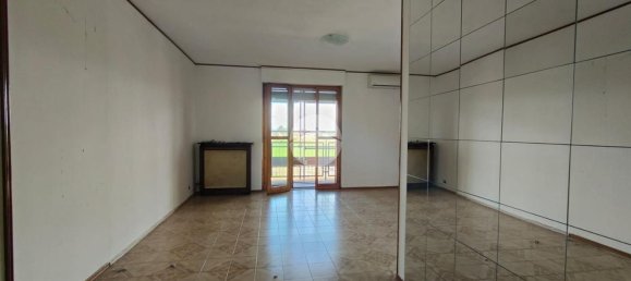 4 rooms Apartment in Carmagnola, Italy No. 271215 8