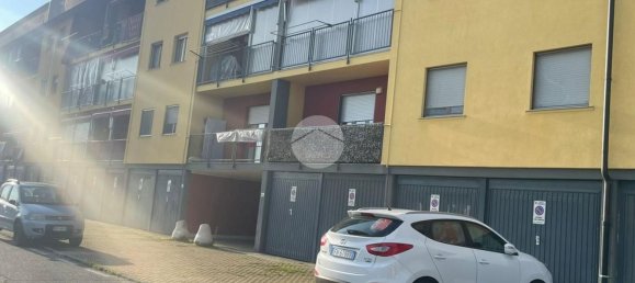 4 rooms Apartment in Carmagnola, Italy No. 271215 3