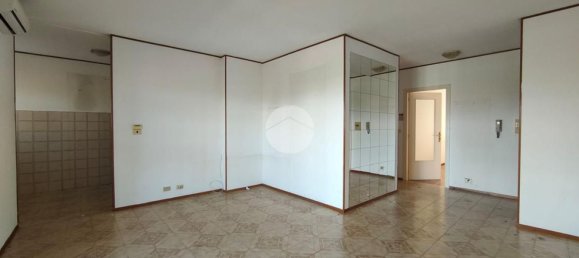 4 rooms Apartment in Carmagnola, Italy No. 271215 7
