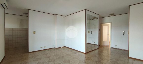 4 rooms Apartment in Carmagnola, Italy No. 271215 5