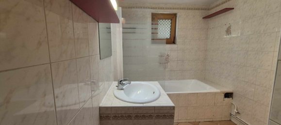 Casa de 3 dormitorios en Outreau, France No. 215646 3