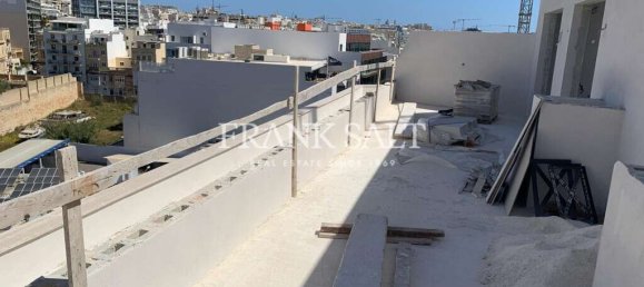 1 bedroom Penthouse in Ta' Xbiex, Malta No. 3017 3