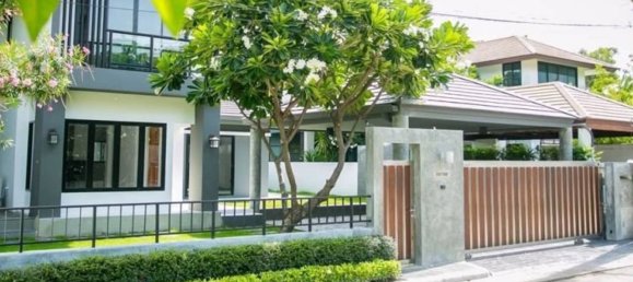 5 bedrooms Villa in Bangkok, Thailand No. 2055 5