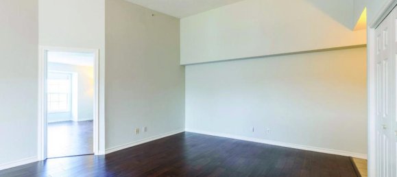 شقة 2 غرف نوم في Burlington, Canada رقم 847 7