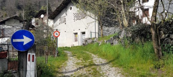 4 rooms House in Locana, Italy No. 79417 2