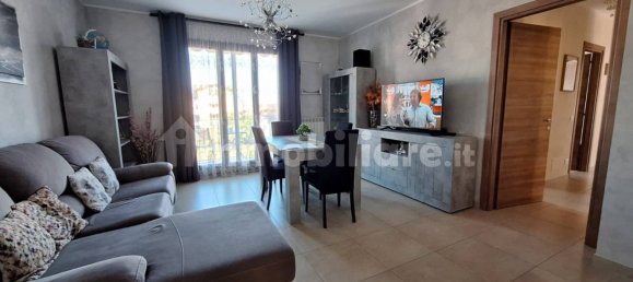 3 bedrooms Apartment in Chiaravalle, Italy No. 374202 8