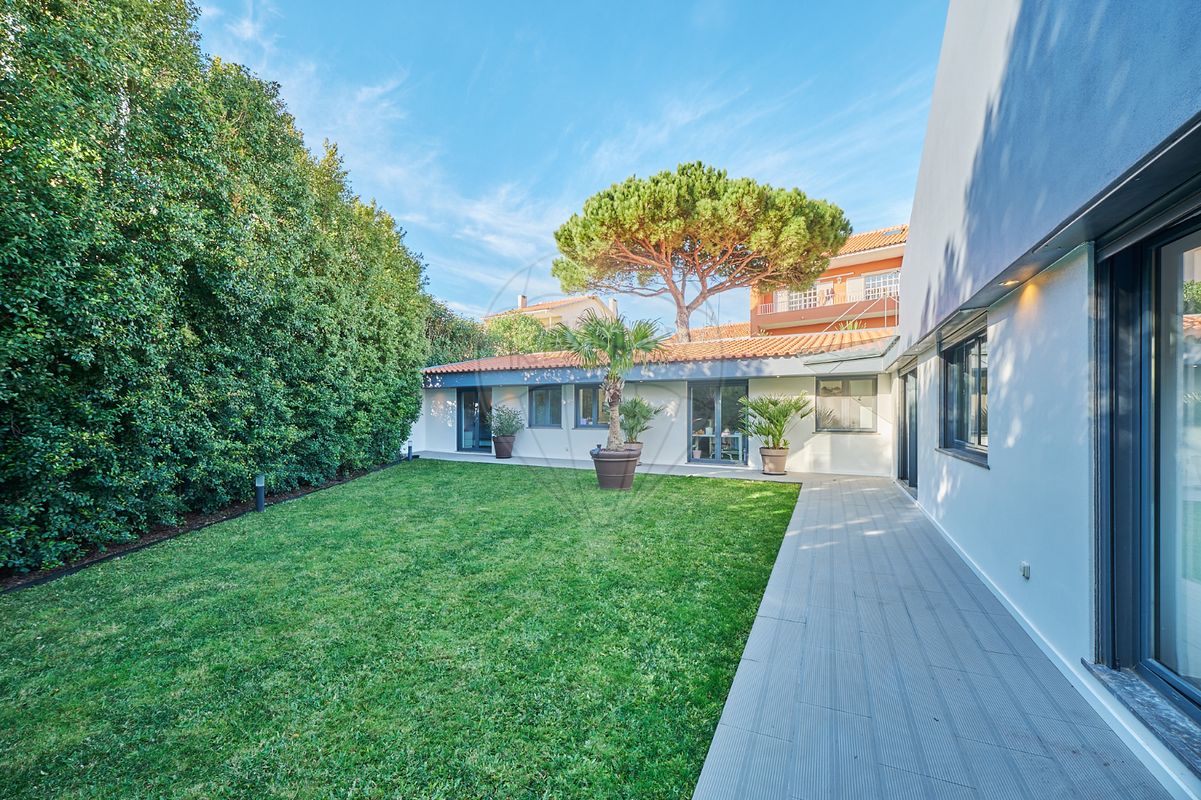 3 bedrooms House in Cascais, Portugal No. 44870