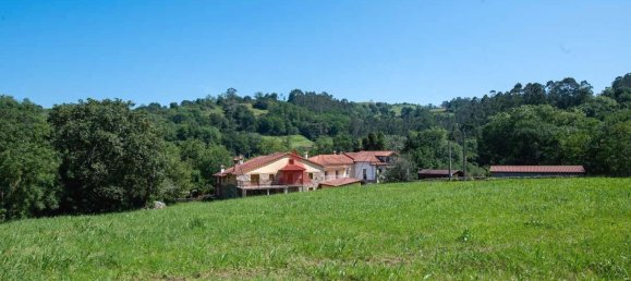 3 bedrooms House in Cantabria, Spain No. 165477 3