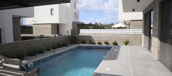 3 bedrooms Villa in Geroskípou, Cyprus No. 18120 11