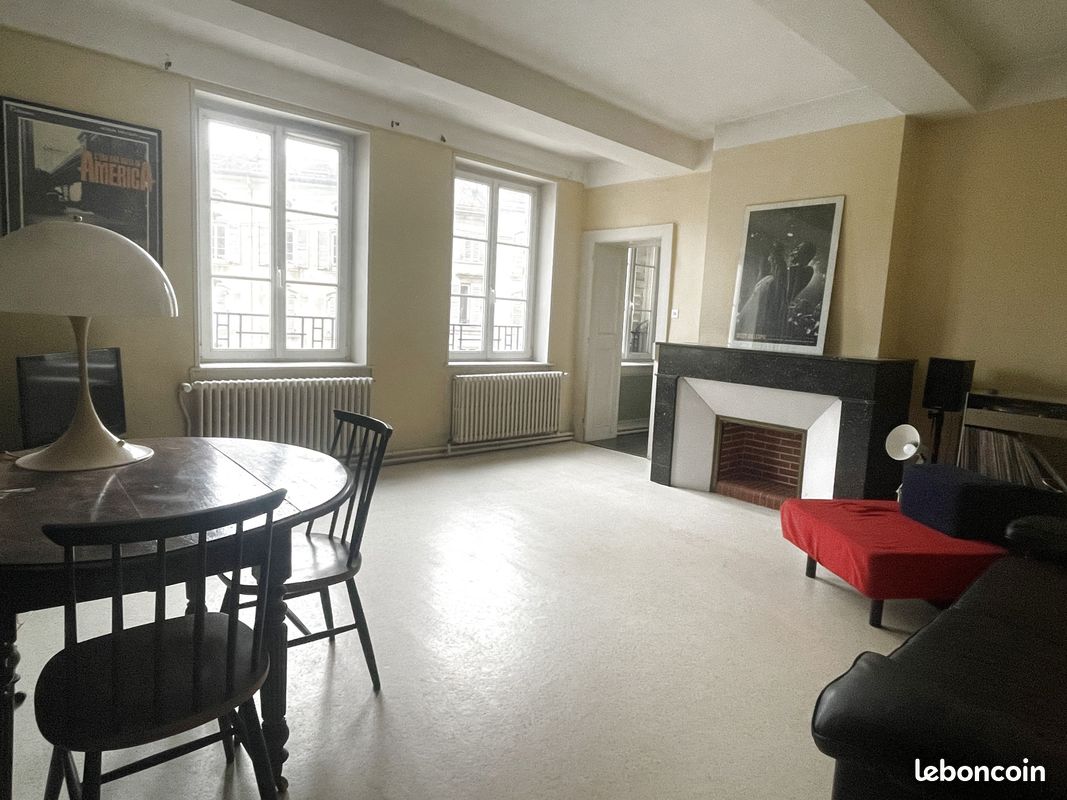 Adosado de 3 dormitorios en Vezelise, France No. 45424