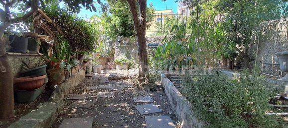 5 bedrooms Apartment in Genoa, Italy No. 266680 5