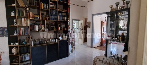 5 bedrooms Apartment in Genoa, Italy No. 266680 11