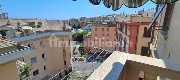 5 bedrooms Apartment in Genoa, Italy No. 266680 8