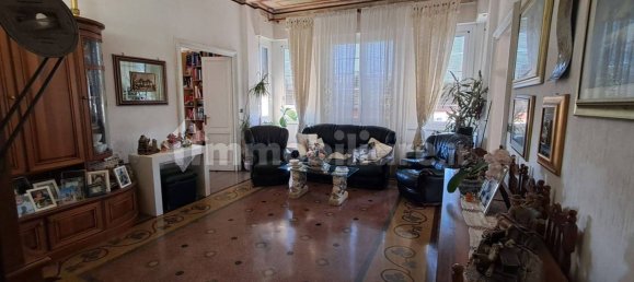 5 bedrooms Apartment in Genoa, Italy No. 266680 10