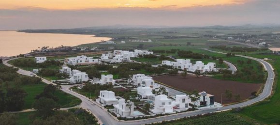 3 bedrooms Villa in Pervolia, Cyprus No. 9429 11