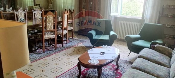 Дом с 4 комнатами в Фолиньо, Италия № 146284 9