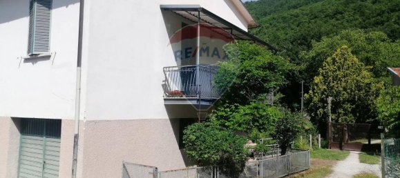 Дом с 4 комнатами в Фолиньо, Италия № 146284 35