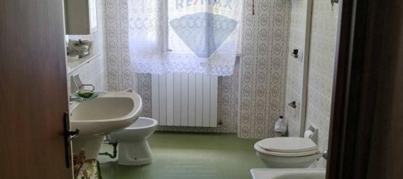 Дом с 4 комнатами в Фолиньо, Италия № 146284 22