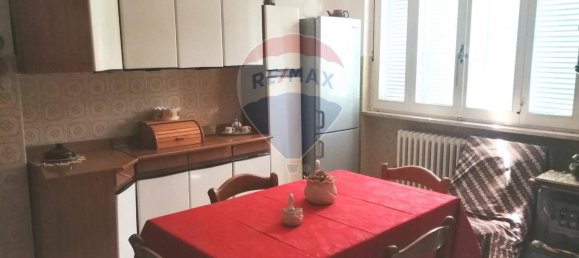 Дом с 4 комнатами в Фолиньо, Италия № 146284 11