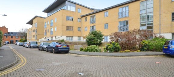 1 bedroom Apartment in Harrow, United Kingdom No. 6374 2