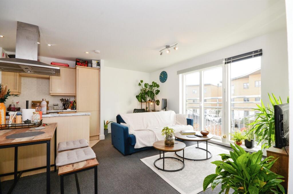 1 bedroom Apartment in Harrow, United Kingdom No. 6374