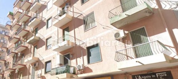 2 rooms Apartment in Taranto, Italy No. 279844 2