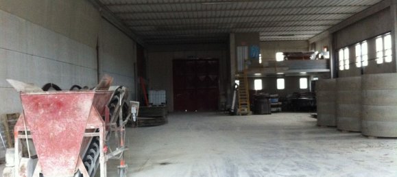  مستودع في San Vincenzo, Italy 540متر مربع رقم 255744 7