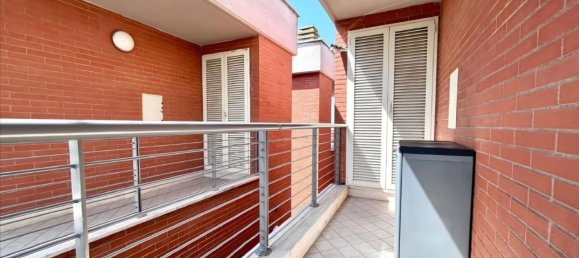 3 bedrooms Apartment in Rome, Italy No. 375930 16